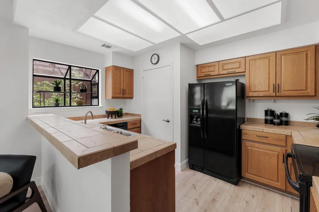 4711 Spicewood Springs Road Austin TX 78759