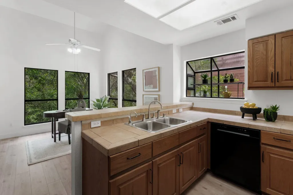 4711 Spicewood Springs Road Austin TX 78759