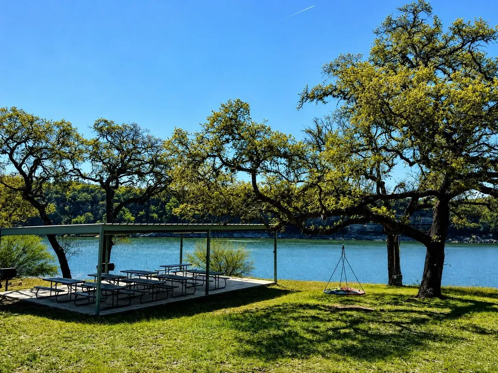 24014 Haynie Flat Road Spicewood TX 78669