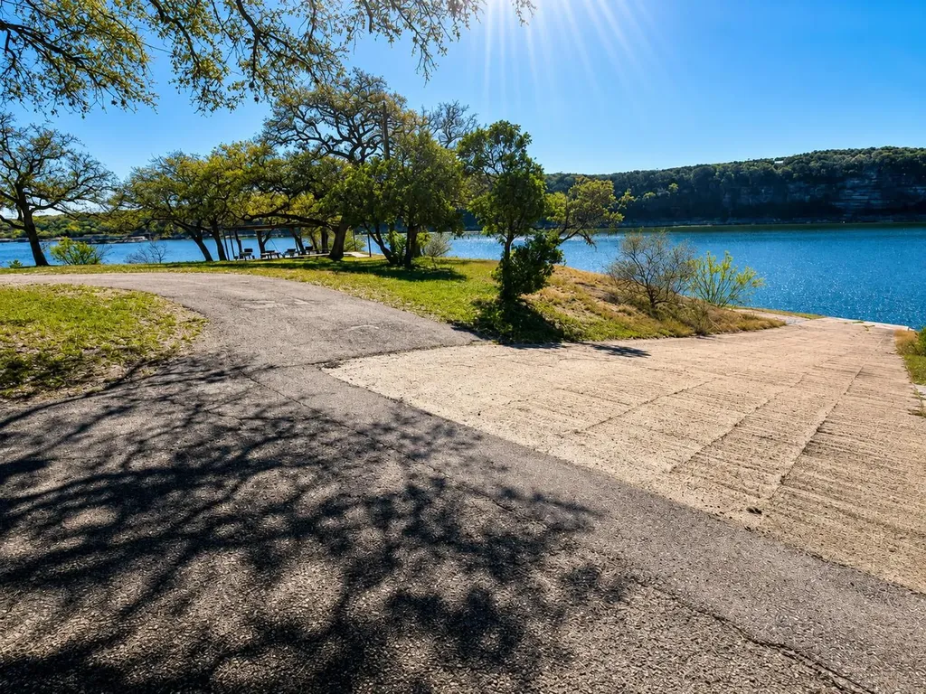 24014 Haynie Flat Road Spicewood TX 78669