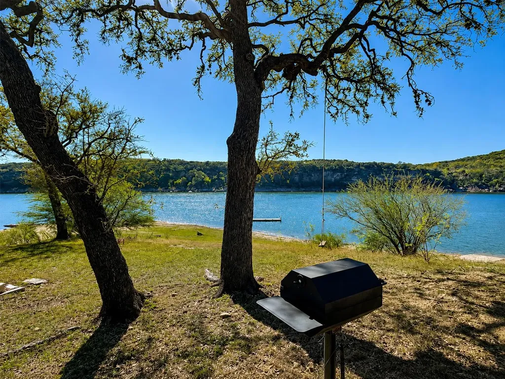 24014 Haynie Flat Road Spicewood TX 78669