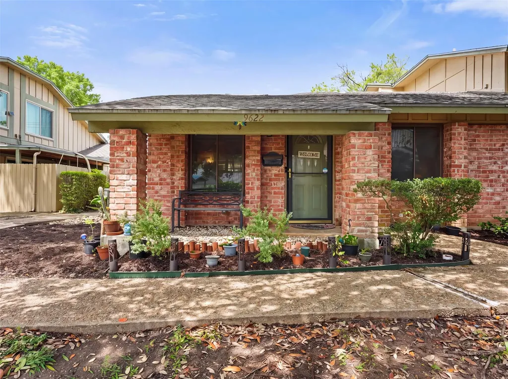 9622 Covey Ridge Lane Austin TX 78758