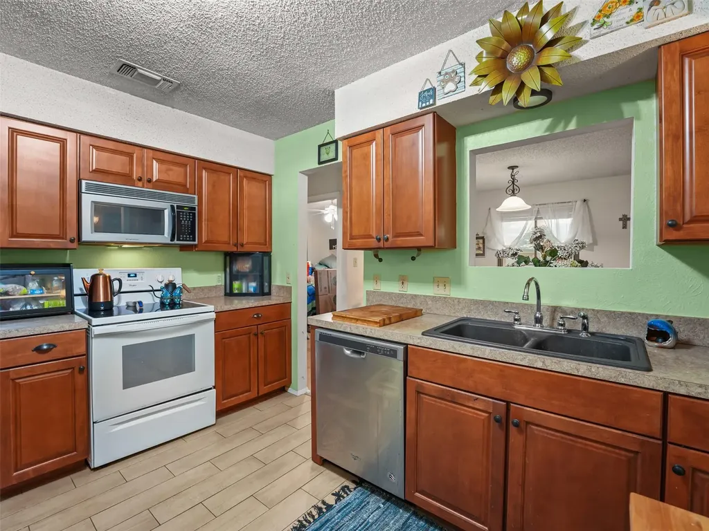 9622 Covey Ridge Lane Austin TX 78758
