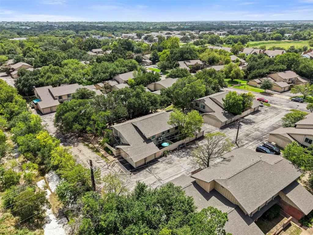9622 Covey Ridge Lane Austin TX 78758