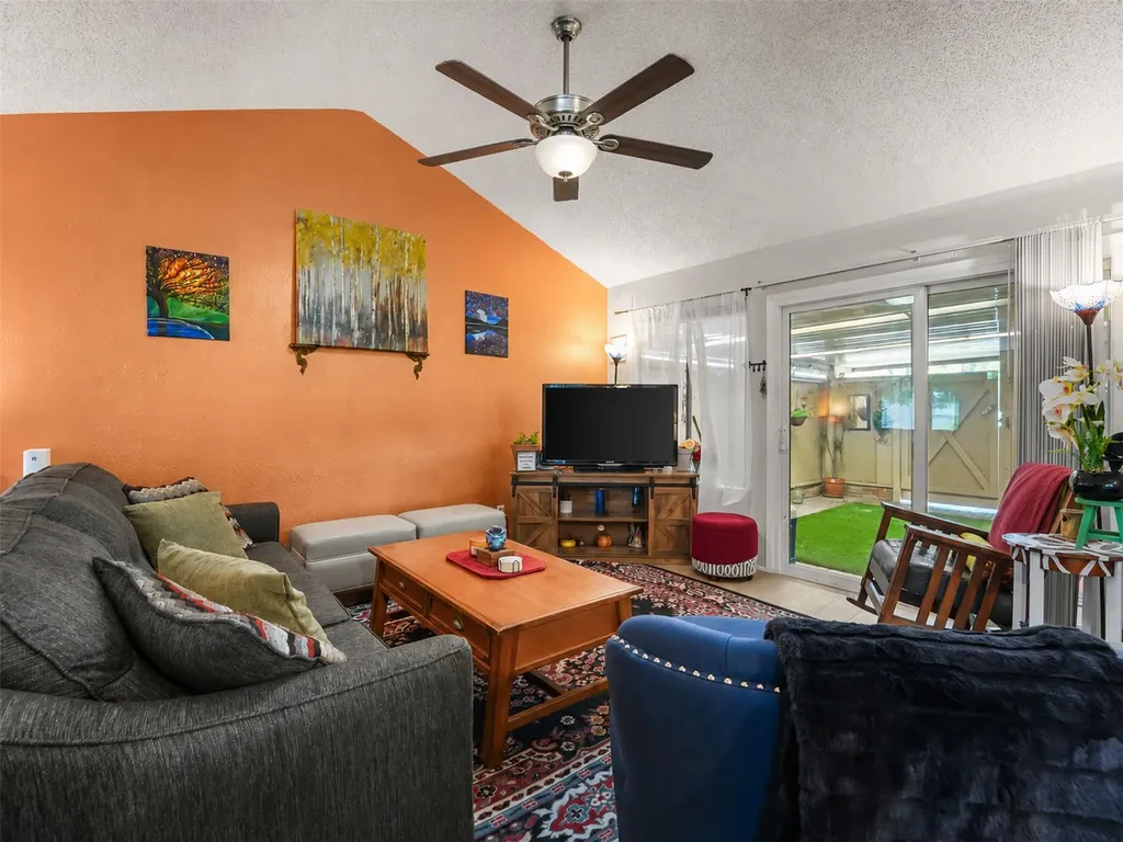 9622 Covey Ridge Lane Austin TX 78758