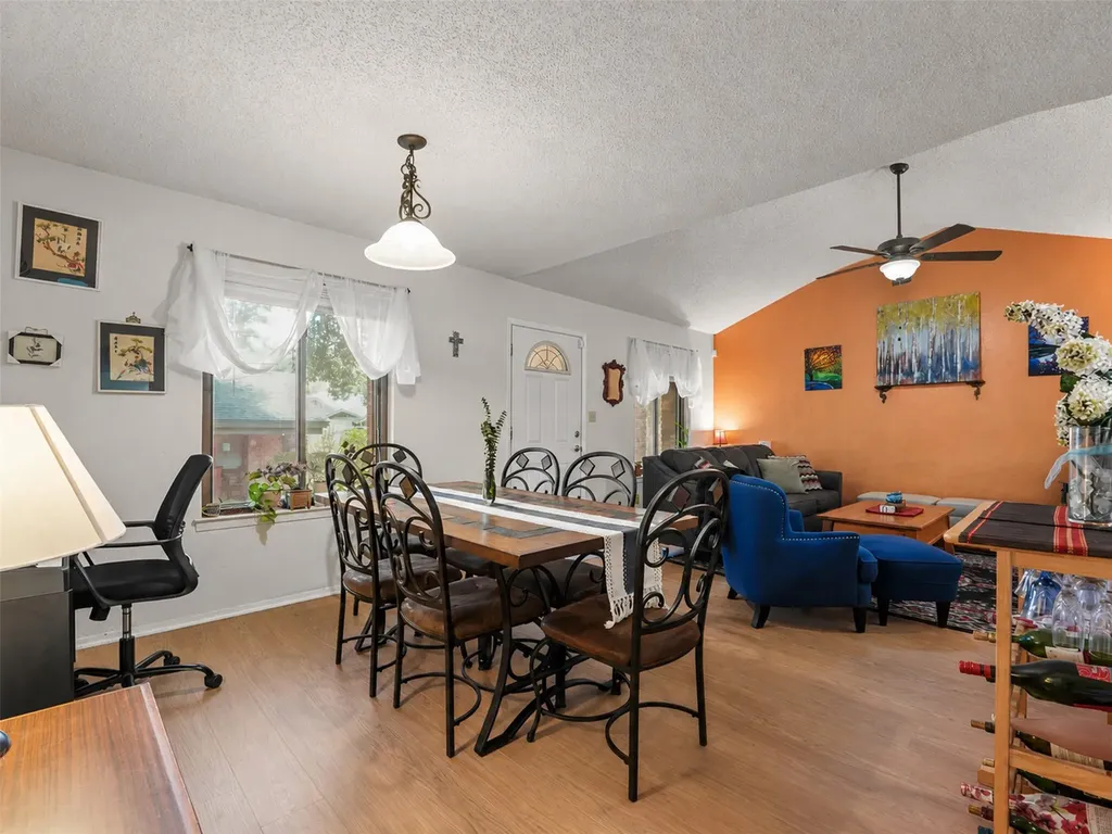 9622 Covey Ridge Lane Austin TX 78758