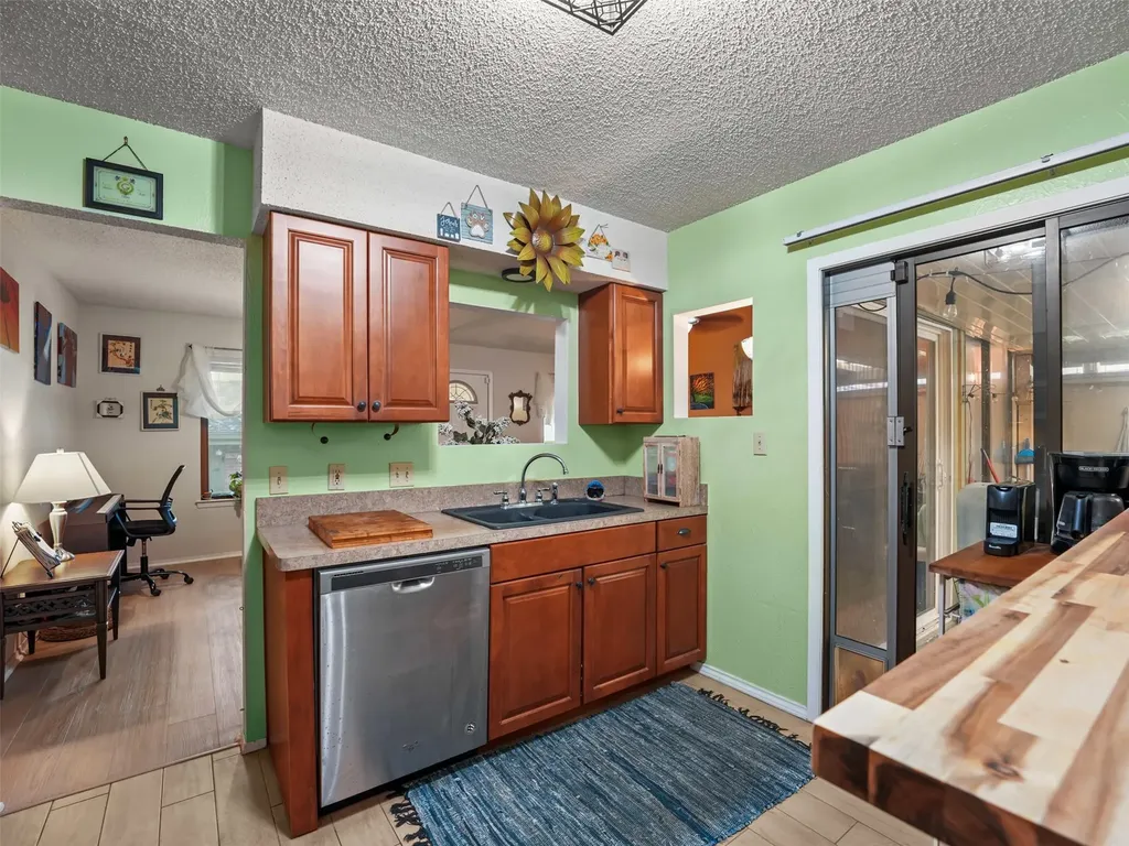 9622 Covey Ridge Lane Austin TX 78758