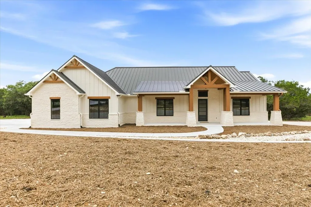 1744 Crossbow Drive Canyon Lake TX 78133