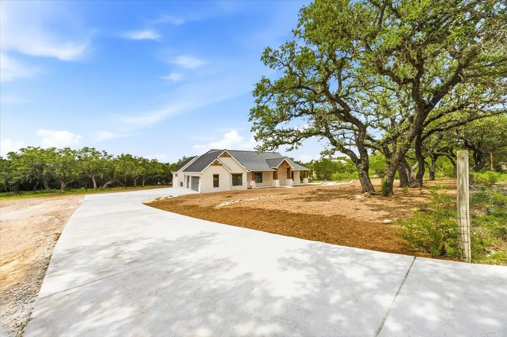 1744 Crossbow Drive Canyon Lake TX 78133