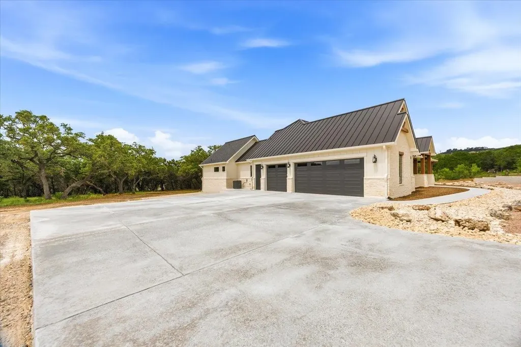 1744 Crossbow Drive Canyon Lake TX 78133
