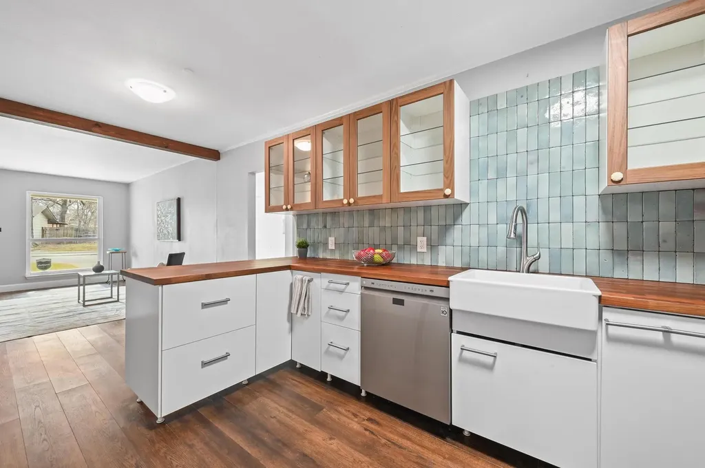 6302 Thurgood Avenue Austin TX 78721