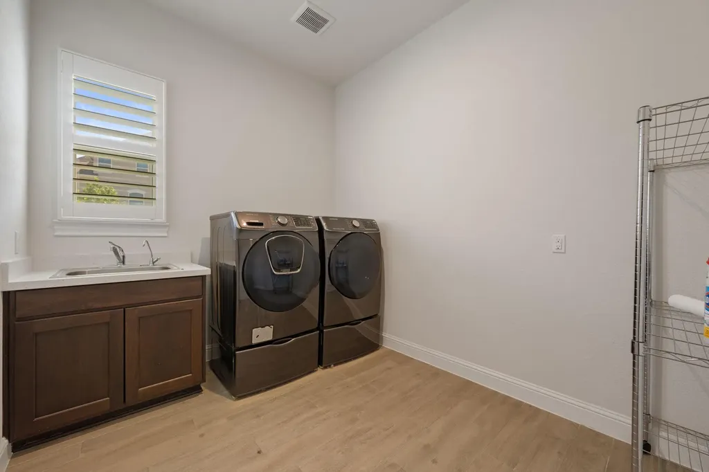 4301 Sandorna View Leander TX 78641