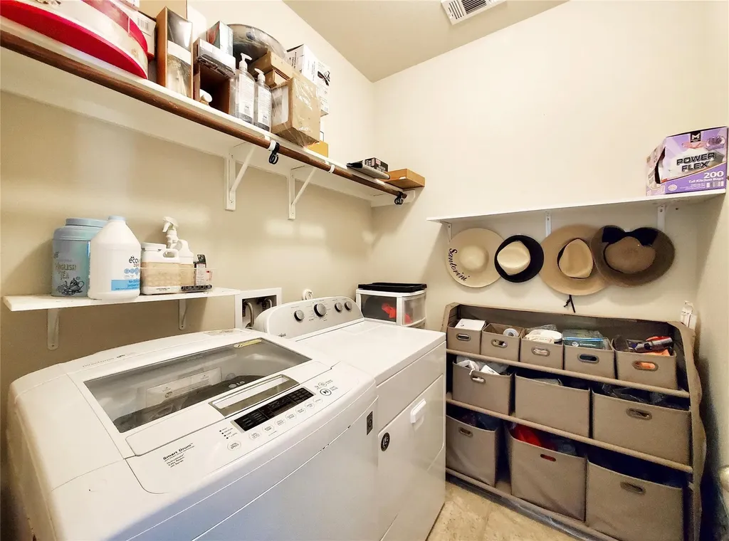 1436 Lindo Drive Leander TX 78641