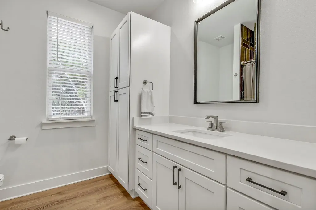 6509 Shady Lane Lago Vista TX 78645