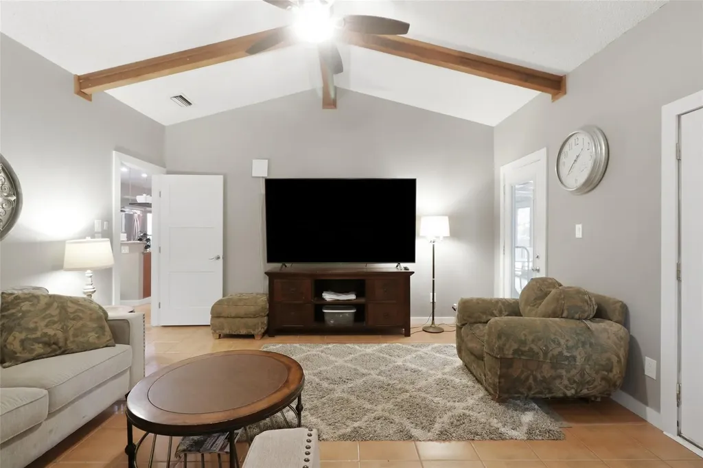 102 N Lake Hills Drive Austin TX 78733