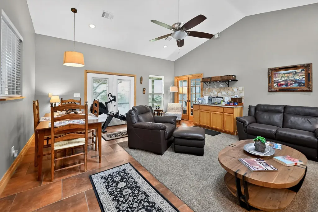 102 N Lake Hills Drive Austin TX 78733