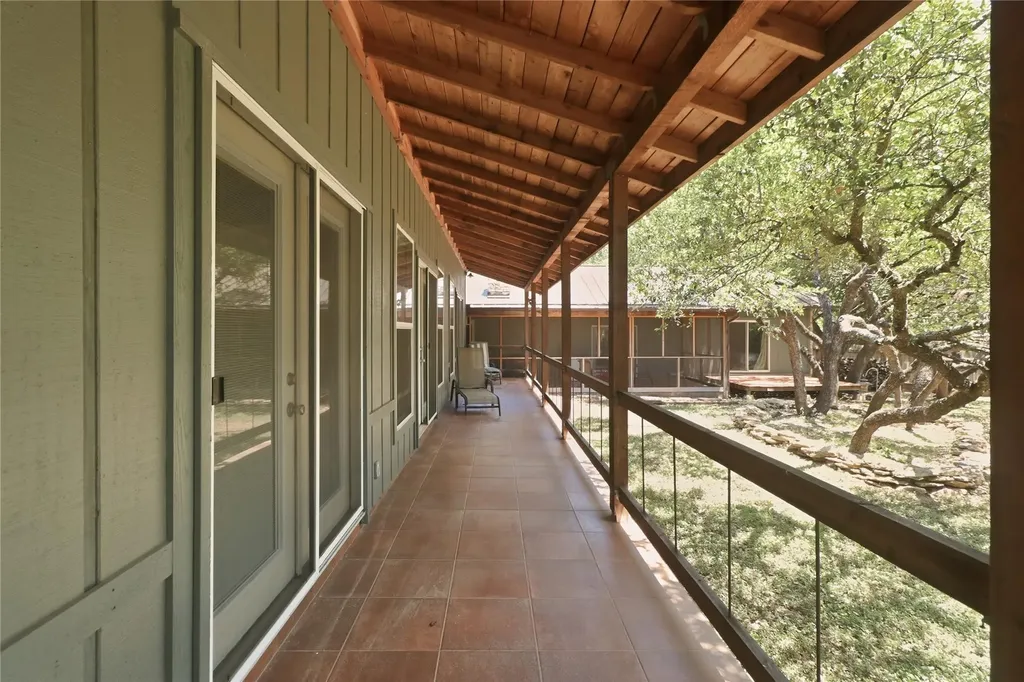 102 N Lake Hills Drive Austin TX 78733
