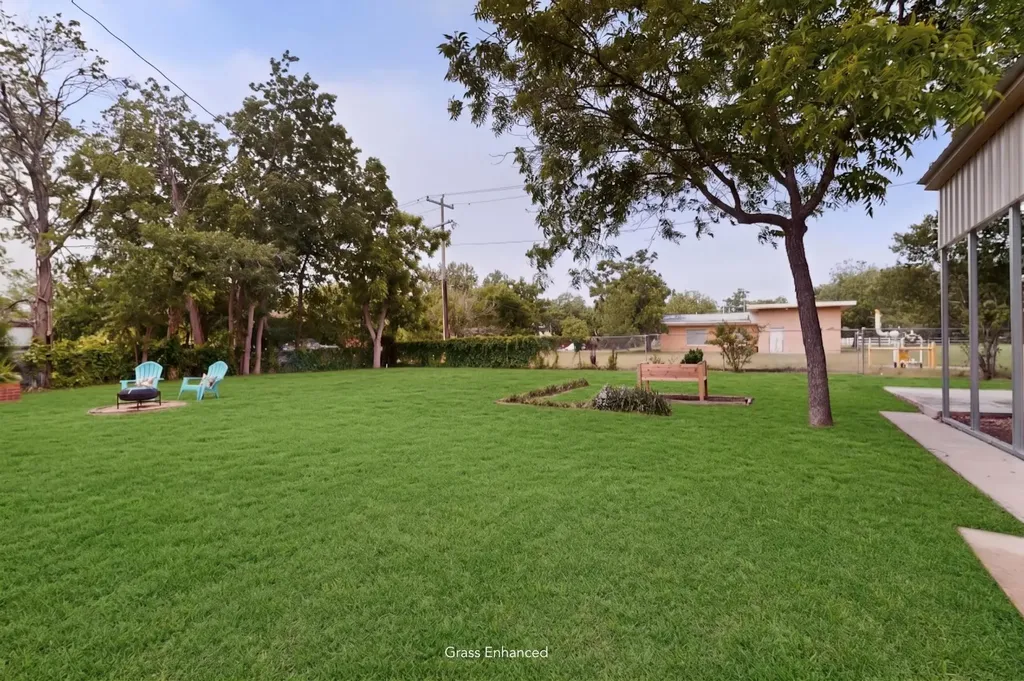 905 Howard Street Taylor TX 76574