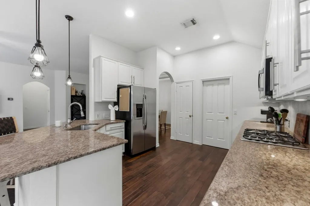 5313 Concho Creek Bend Austin TX 78735