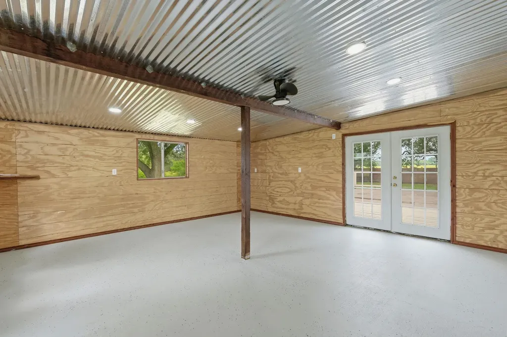 900 County Road 474 Elgin TX 78621