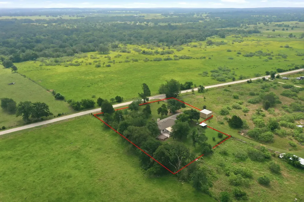 900 County Road 474 Elgin TX 78621