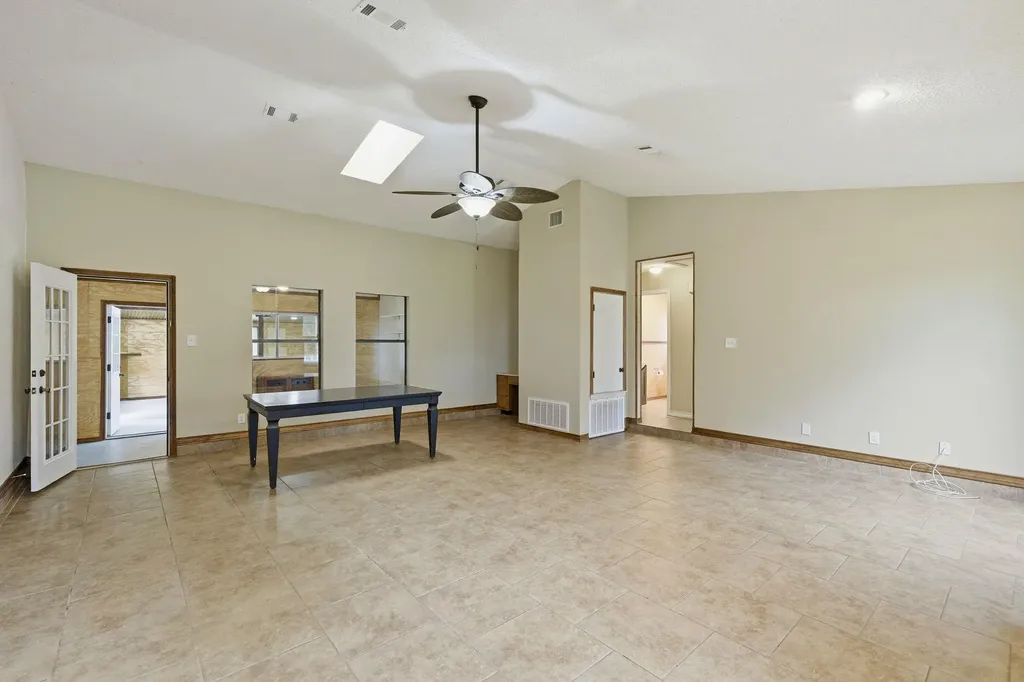 900 County Road 474 Elgin TX 78621