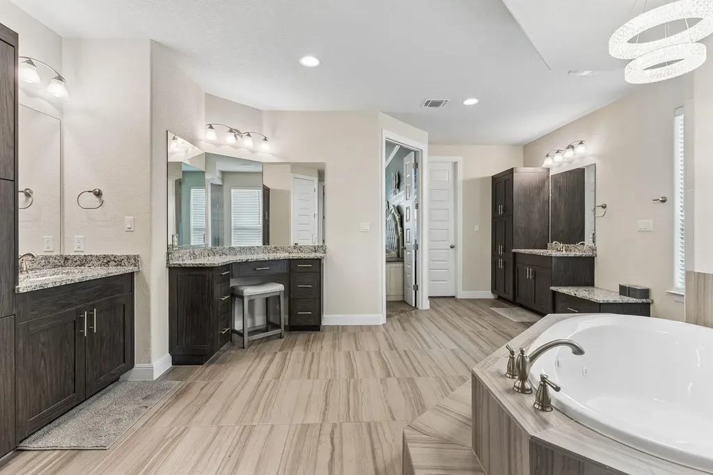 238 Arapaho Drive Kyle TX 78640