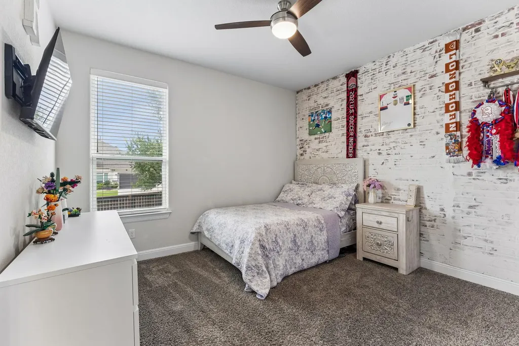 238 Arapaho Drive Kyle TX 78640