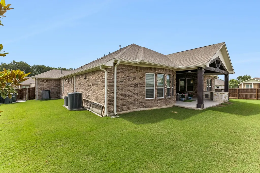 238 Arapaho Drive Kyle TX 78640