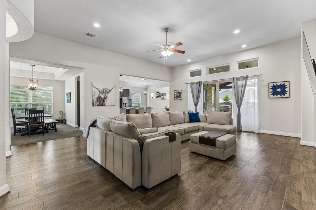 238 Arapaho Drive Kyle TX 78640