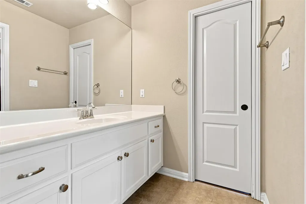 113 Courtland Circle Austin TX 78737