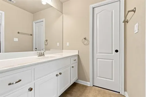 113 Courtland Circle Austin TX 78737