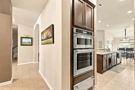 113 Courtland Circle Austin TX 78737