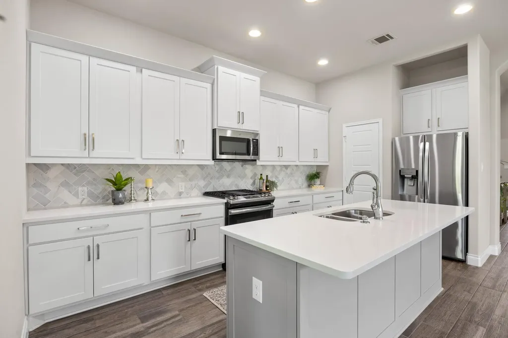 231 Krupp Avenue Liberty Hill TX 78642