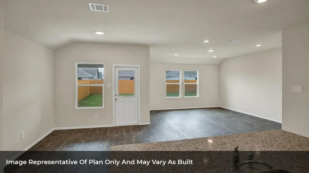1805 Side Buster Trail Leander TX 78641