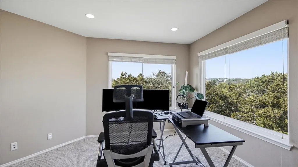 3744 Top Rock Lane Round Rock TX 78681