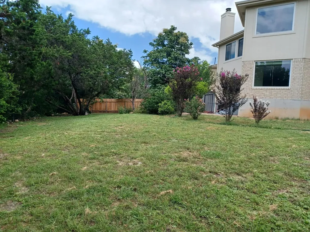 3744 Top Rock Lane Round Rock TX 78681