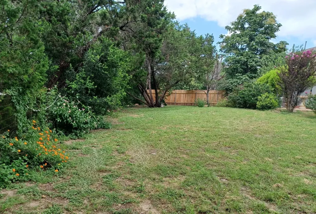 3744 Top Rock Lane Round Rock TX 78681