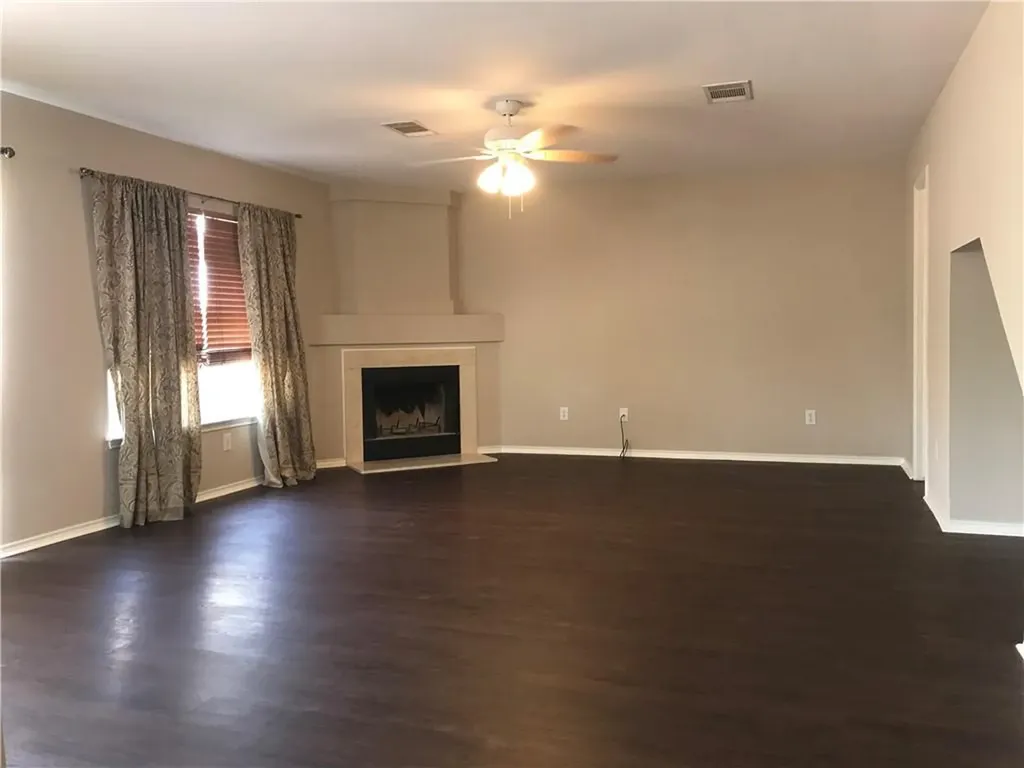 1713 Candlelight Drive Leander TX 78641