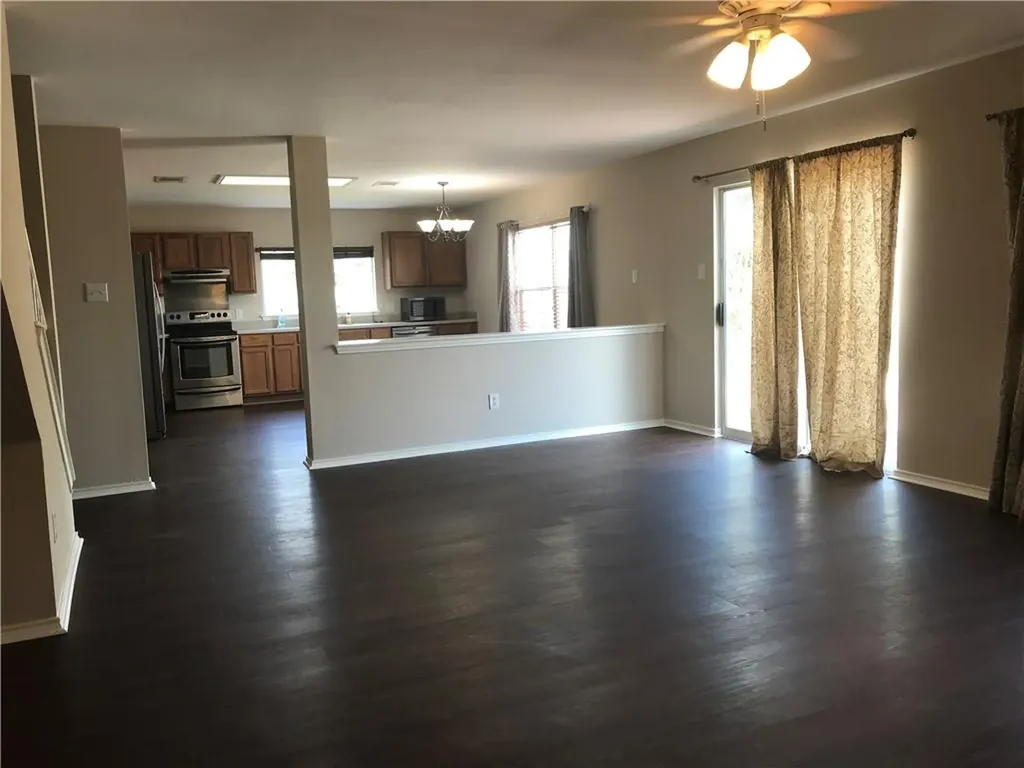 1713 Candlelight Drive Leander TX 78641