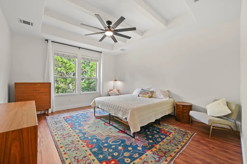 202 Duffy Lane Austin TX 78738