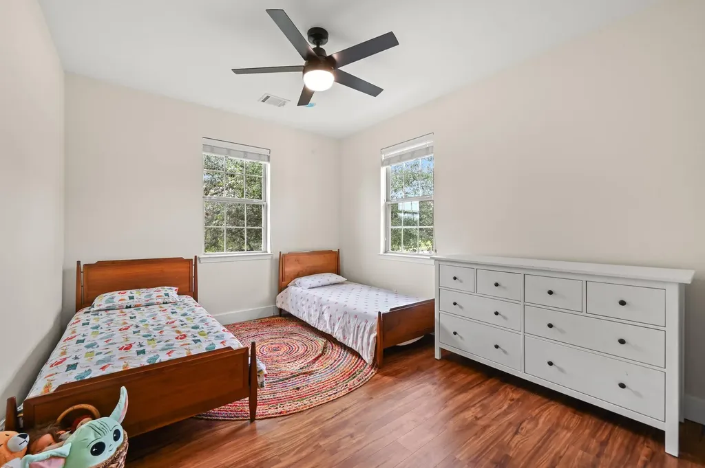 202 Duffy Lane Austin TX 78738