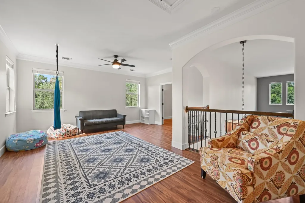 202 Duffy Lane Austin TX 78738