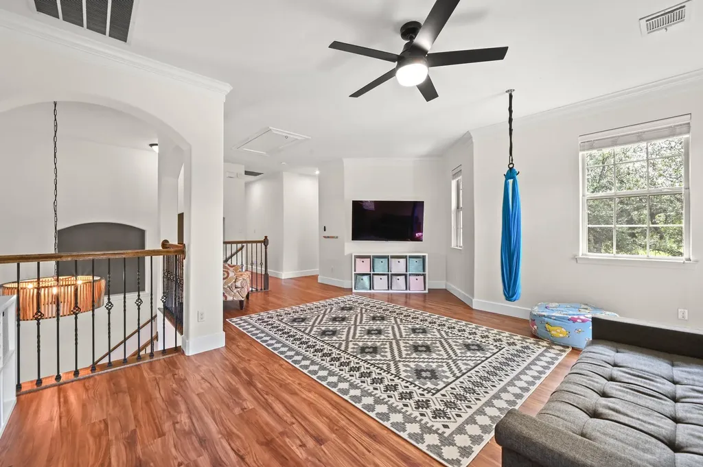 202 Duffy Lane Austin TX 78738