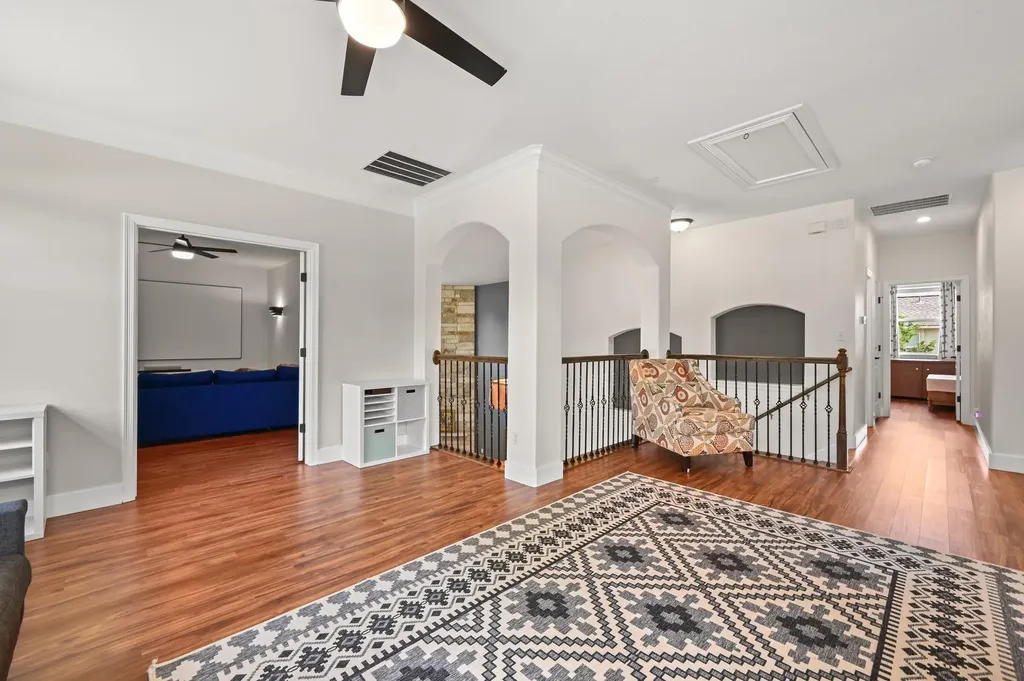 202 Duffy Lane Austin TX 78738