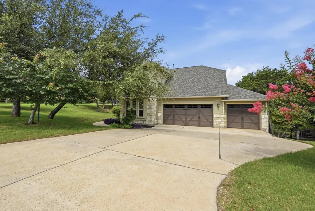 202 Duffy Lane Austin TX 78738