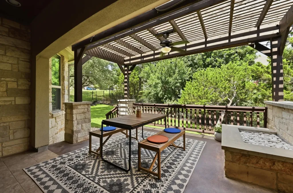 202 Duffy Lane Austin TX 78738