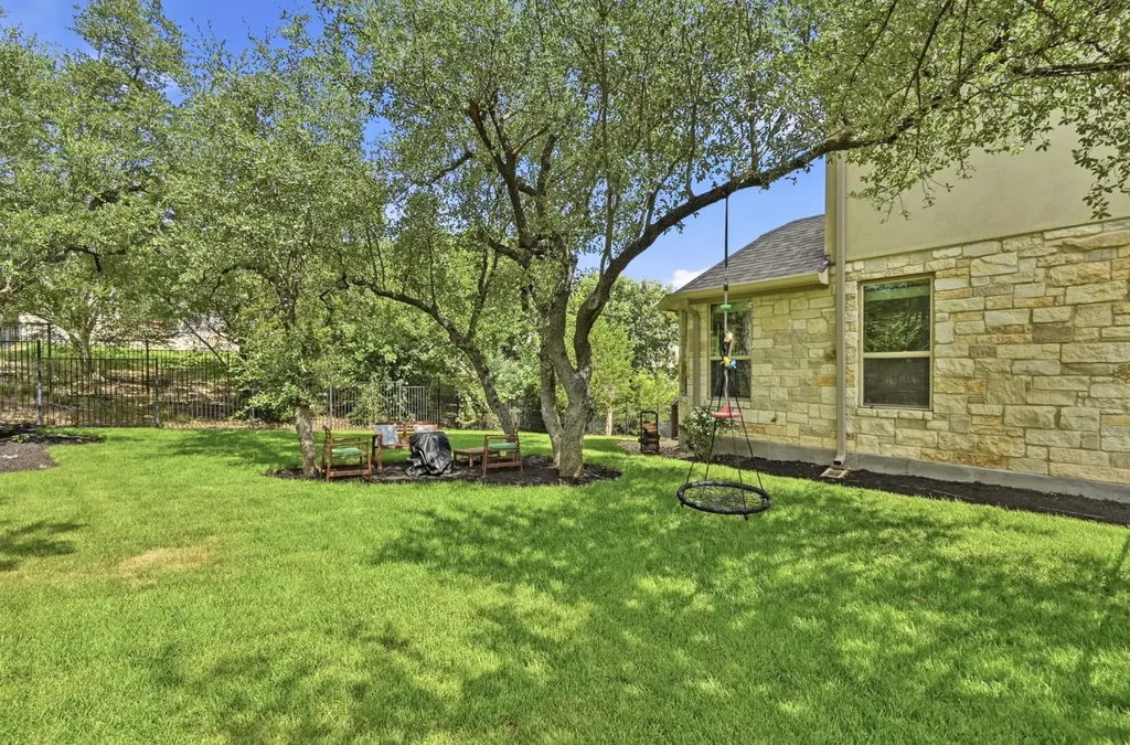 202 Duffy Lane Austin TX 78738