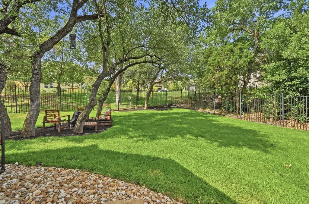 202 Duffy Lane Austin TX 78738