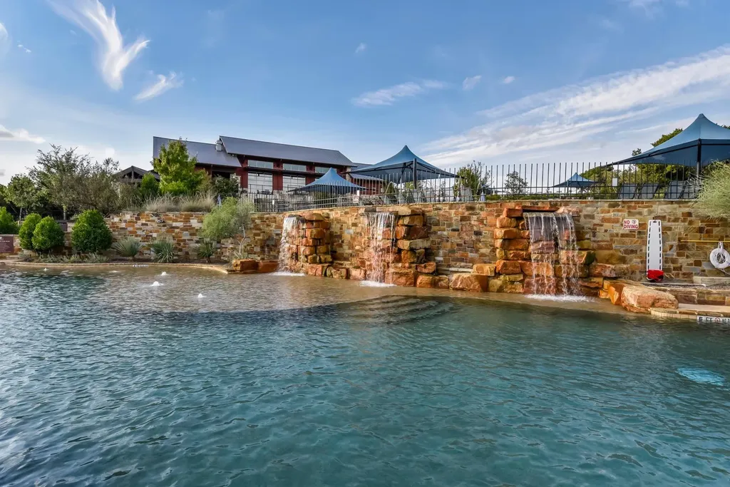 202 Duffy Lane Austin TX 78738